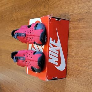 Toddler Nike Sandles 6c